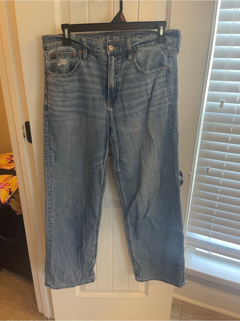 American Eagle Outfitters Light Blue Relaxed Fit Jeans